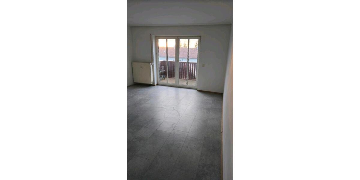 Dachgeschoßwohnung Maxhütte-Haidhof Haidhof - 3 Zimmer, 83 m&sup2;, 920&euro; | Angebot:24253593