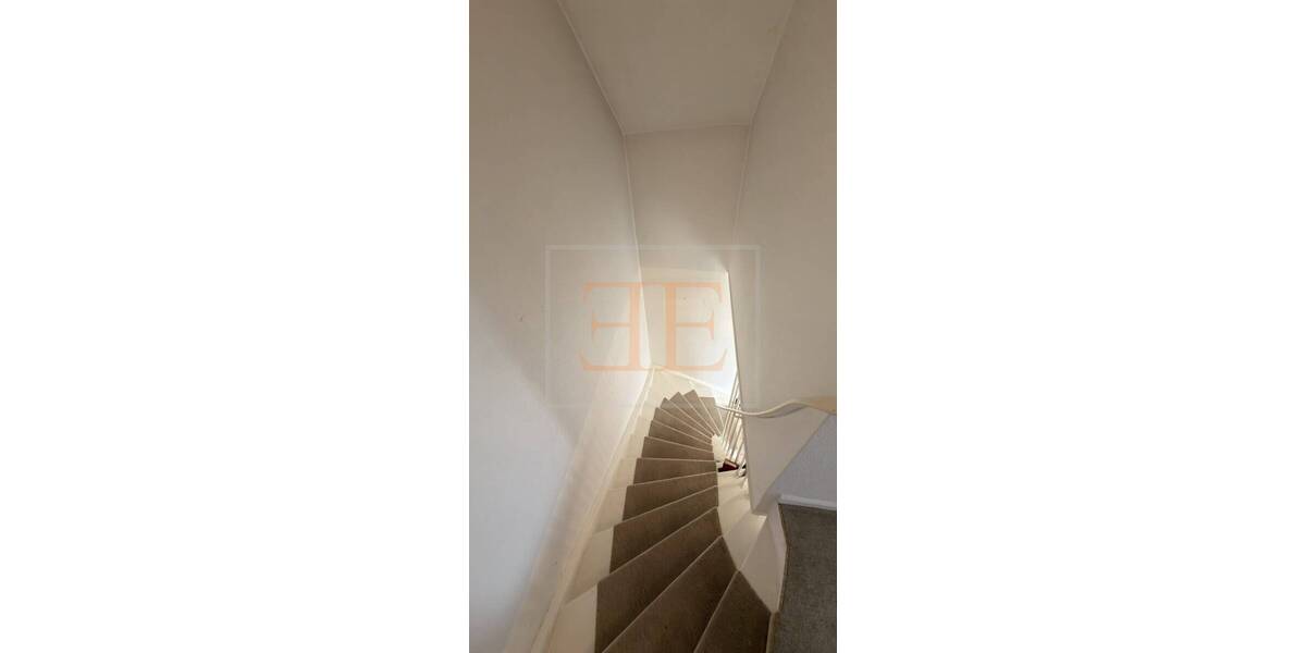 Klassische DHH mit Vollkeller und Garage in ruhiger Sackgassenlage von Ahrensburg - Doppelhaushälfte Ahrensburg | Angebot:26121169