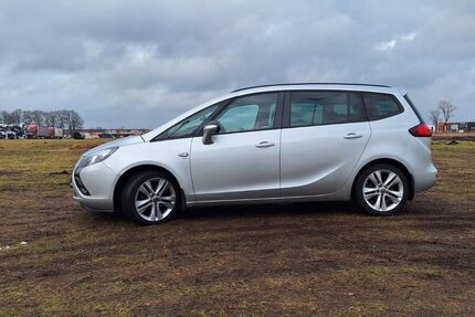Opel Zafira Tourer 141.000 km 8.700 &euro; Schafflund 24980