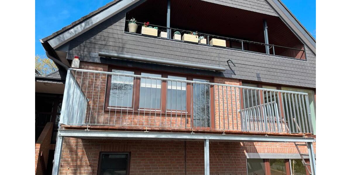 Etagenwohnung Kellinghusen - 9 Zimmer, 280 m&sup2;, 2.400&euro; | Angebot:26113327