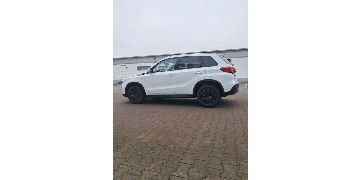 Suzuki Vitara 83.000 km 14.900 &euro; Erzingen 79771