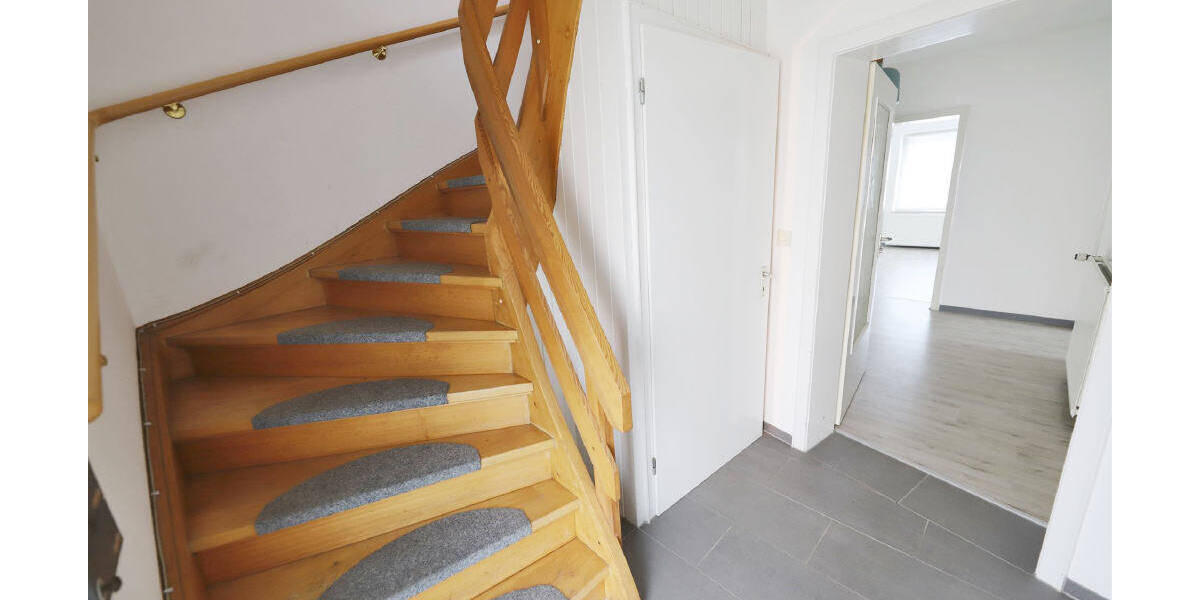 Mehrfamilienhaus, Wohnhaus Kalletal Erder - 8 Zimmer, 210 m&sup2;, 230.000&euro; | Angebot:26359244