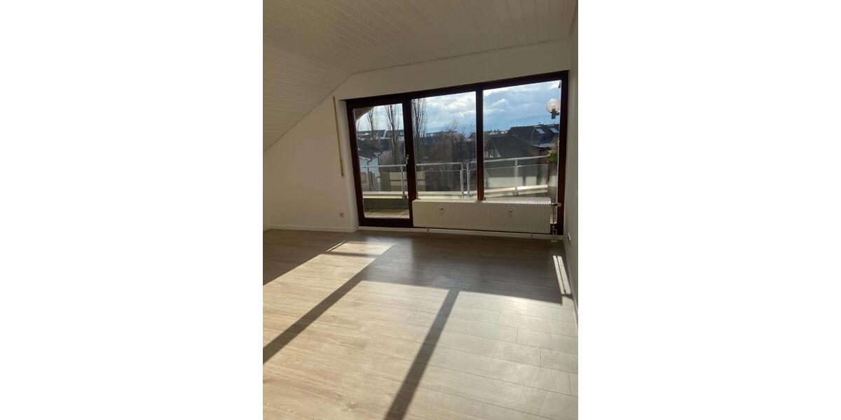 Großzügige 2-Zimmer Dachgeschosswohnung in Winnenden 2 zimmer
