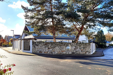 IN BI- HEEPEN. SEHR SOLIDES MIETSHAUS: 6 Whg. KOMPLETTER UMBAU in 2012 1 zimmer