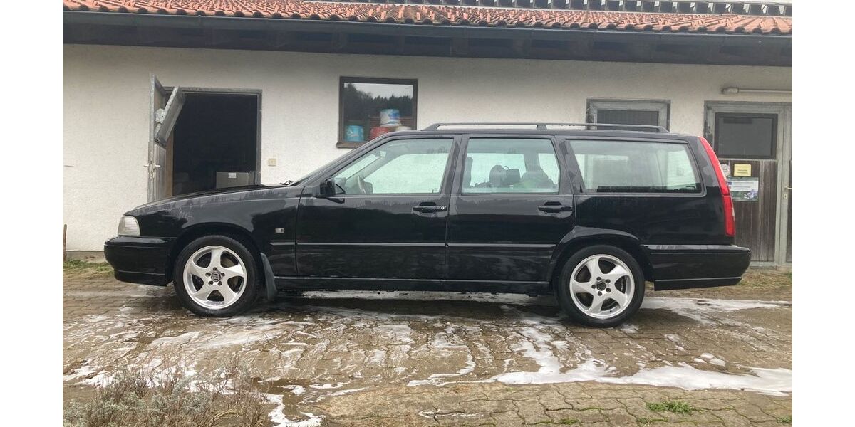 Volvo V70 335.000 km 3.799 &euro; laufen 83410