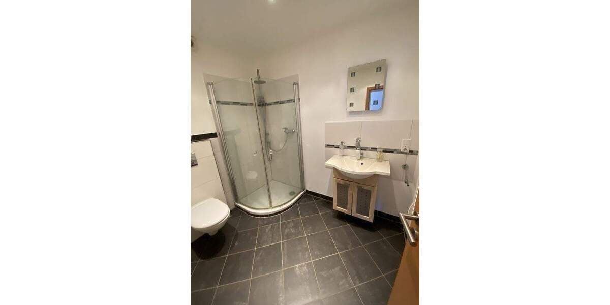 Mehrfamilienhaus, Wohnhaus Gillenfeld - 3 Zimmer, 65 m&sup2;, 570&euro; | Angebot:26418263
