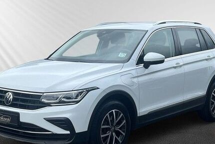 VW Tiguan 24.644 km 28.499 &euro; Bremerhaven 27568