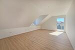 Dachgeschoßwohnung Neumarkt in der Oberpfalz Altenhof - 3 Zimmer, 84 m&sup2;, 1.150&euro; | Angebot:26350214