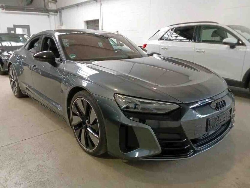 RS e-tron GT