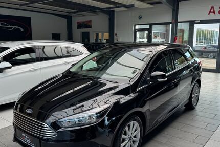Ford Focus 83.000 km 8.950 &euro; Detmold 32758