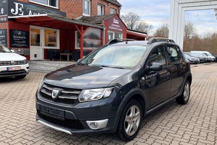 Dacia Sandero 90.000 km 6.499 &euro; Schleswig-Holstein - Neumünster 24539