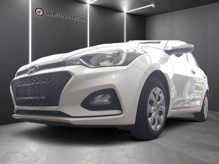 i20