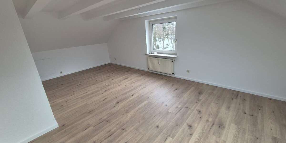 Etagenwohnung Schöningen Esbeck - 2.5 Zimmer, 60 m&sup2;, 440&euro; | Angebot:25417619