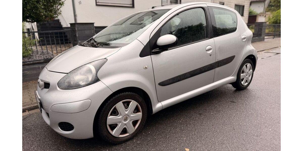 Toyota Aygo (X) 55.600 km 4.699 &euro; Rossdorf 64380