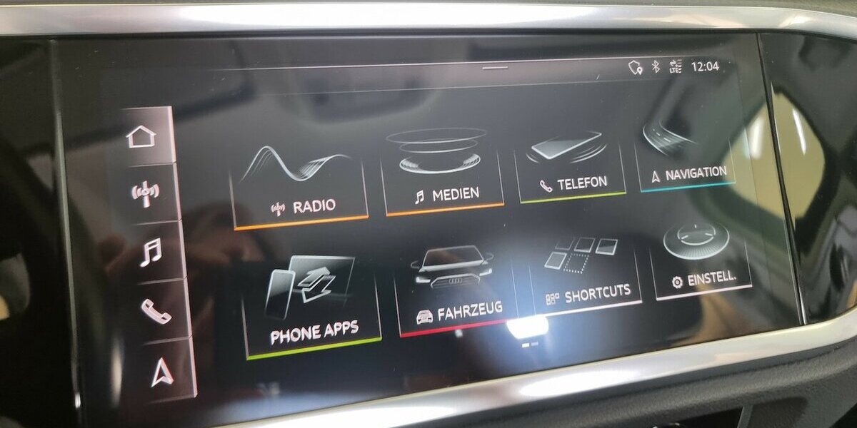 Audi Q3 35 TDI Advanced Prestige LED ACC APP schw.AHK 79.950 km 26.500 &euro; Garrel 49681