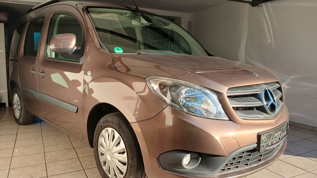 Mercedes-Benz Citan 159.000 km 7.980 &euro; Maintal 63477