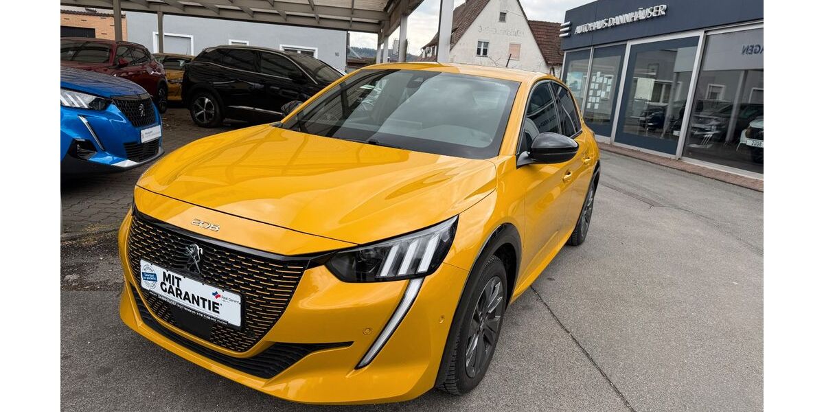 Peugeot 208 17.900 km 16.990 &euro; Hersbruck 91217