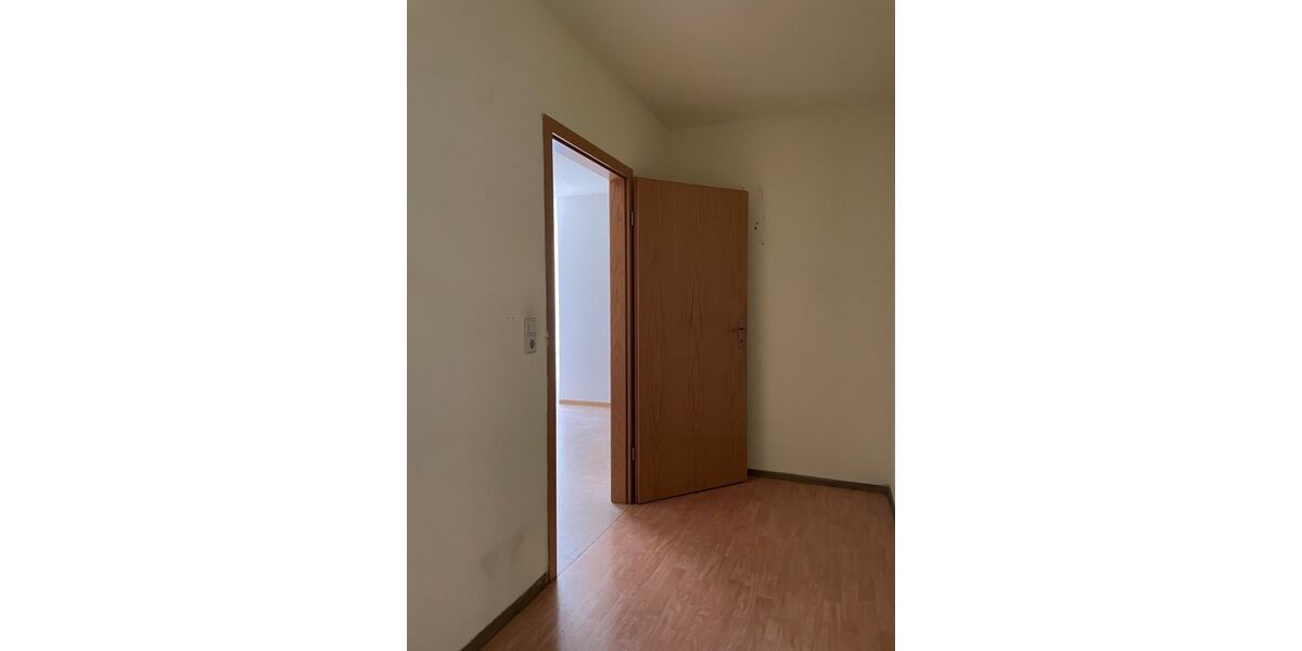 Für Eigennutzer - ruhige Traum-Wohnung mit großem Balkon zur individuellen Gestaltung! - Etagenwohnung Thermalbad Wiesenbad Schönfeld | Angebot:25918346