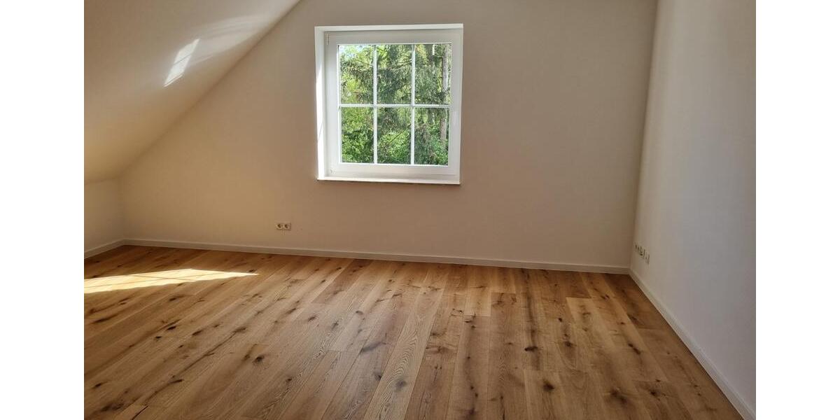 Dachgeschoßwohnung Achim - 3 Zimmer, 128 m&sup2;, 342.000&euro; | Angebot:25480273