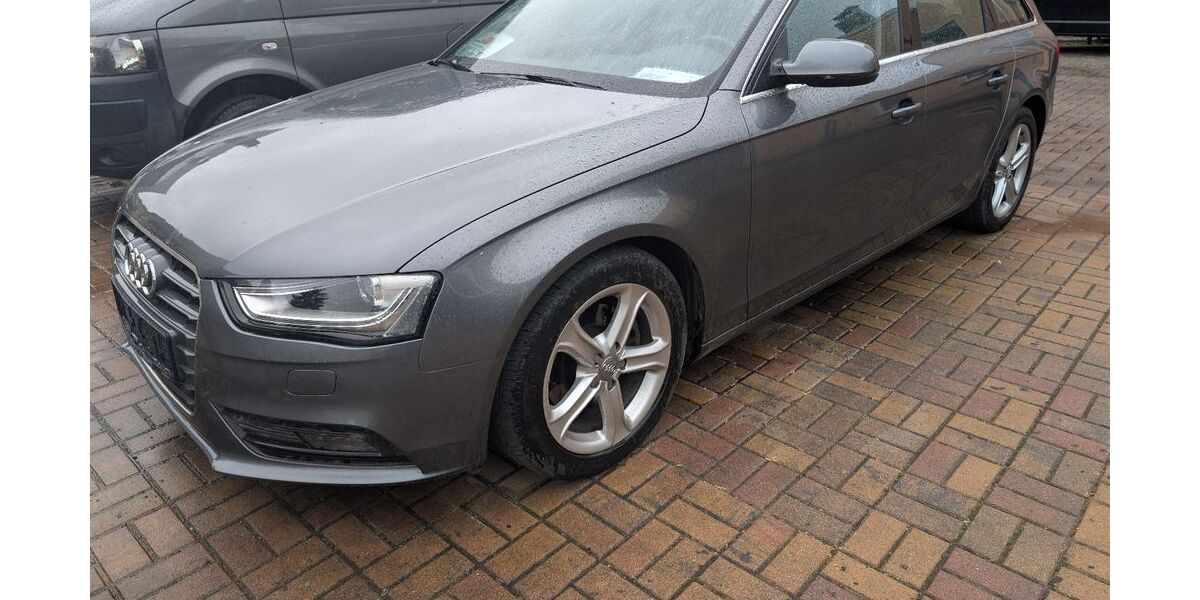Audi A4 145.516 km 12.890 &euro; Pockau-Lengefeld 09514