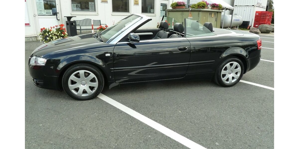 Audi A4 Cabrio 1.8 T Leder E-dach Navi kl. Mängel 161.000 km 4.900 &euro; Ratingen 40885