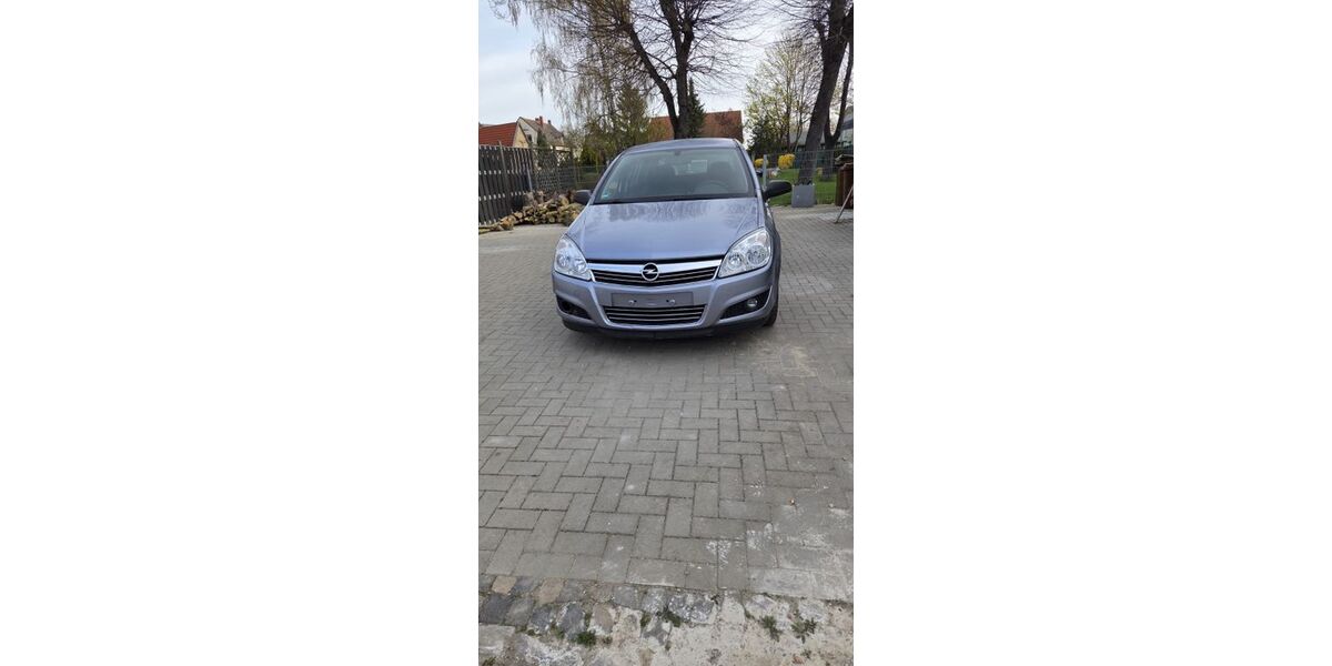 Opel Astra 178.000 km 999 &euro; Staßfurt OT Förderstedt 39444