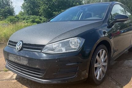 VW Golf 183.000 km 5.599 &euro; Chemnitz 09114