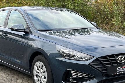 Hyundai i30 67.399 km 14.795 € Weilerswist 53919