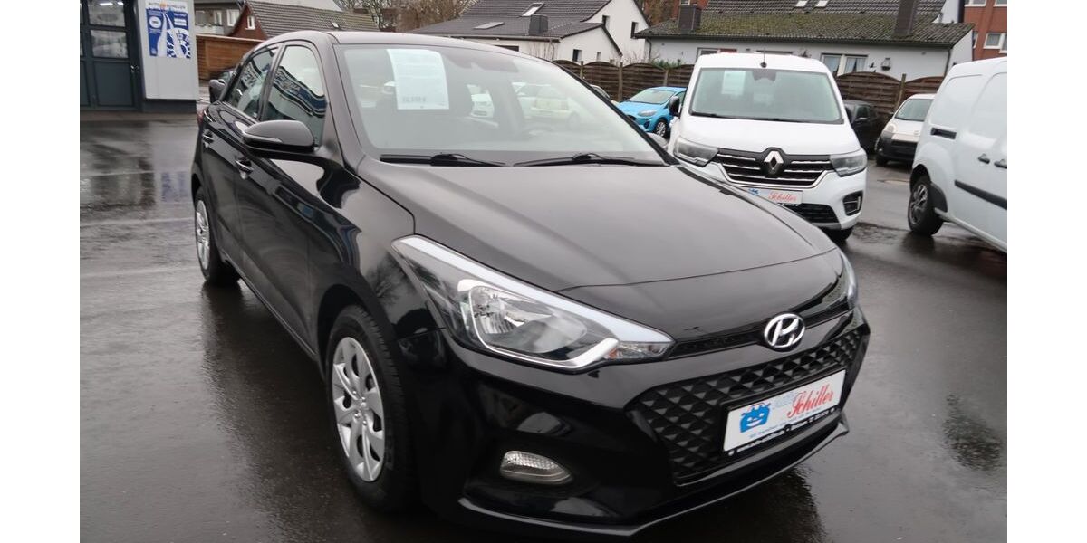 Hyundai i20 37.300 km 12.950 &euro; Bochum 44803