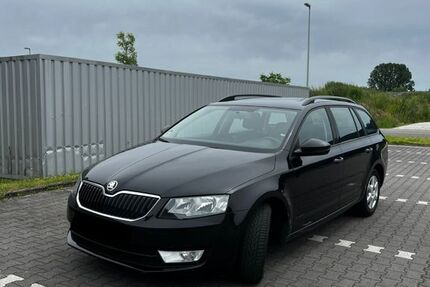 Skoda Octavia 134.500 km 6.999 &euro; Rees 46459