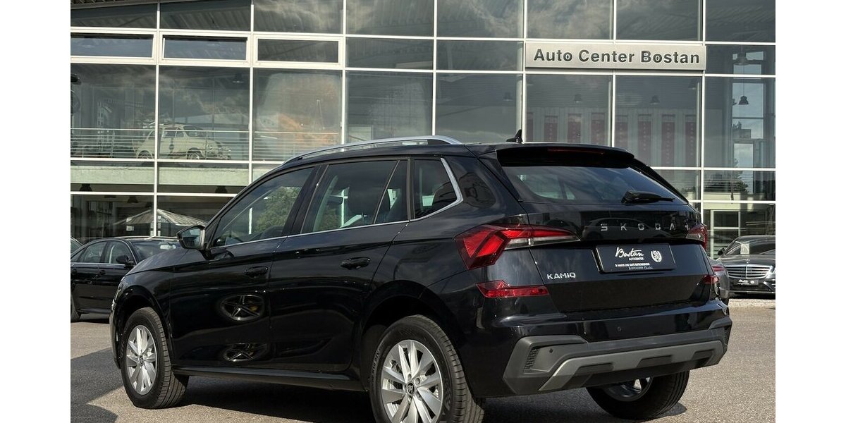 Skoda Kamiq Selection KAMERA/CARPLAY/DAB/DSG/KEYLESS 12.696 km 22.900 &euro; Villingen-Schwenningen 78054
