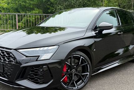 Audi RS3 18.900 km 63.500 &euro; Erkelenz 41812