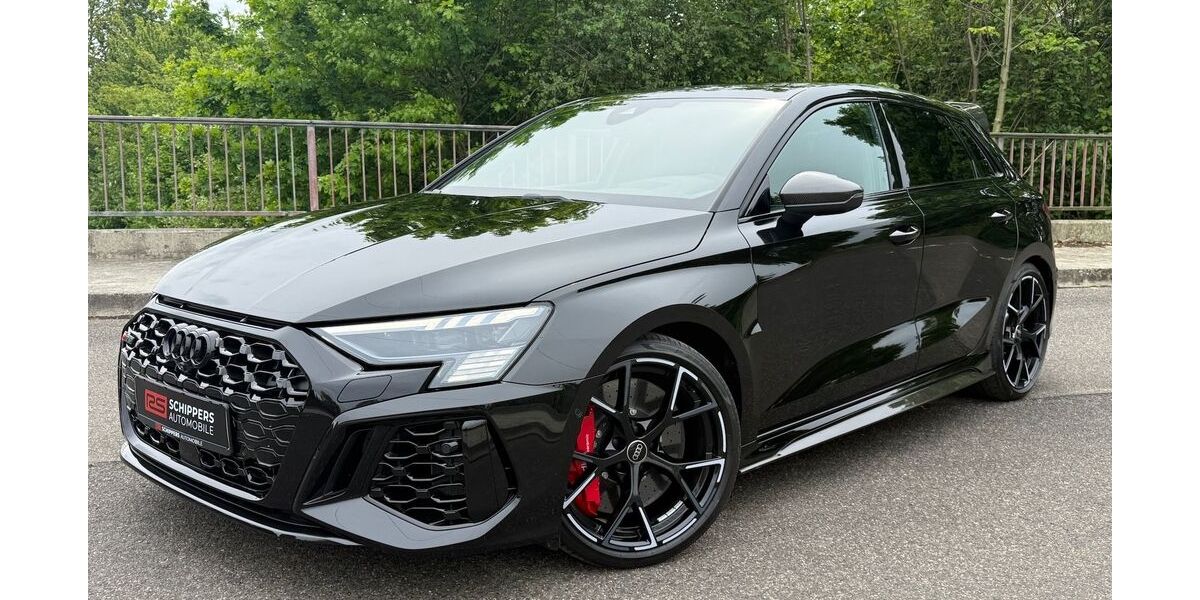 Audi RS3 18.900 km 63.500 &euro; Erkelenz 41812