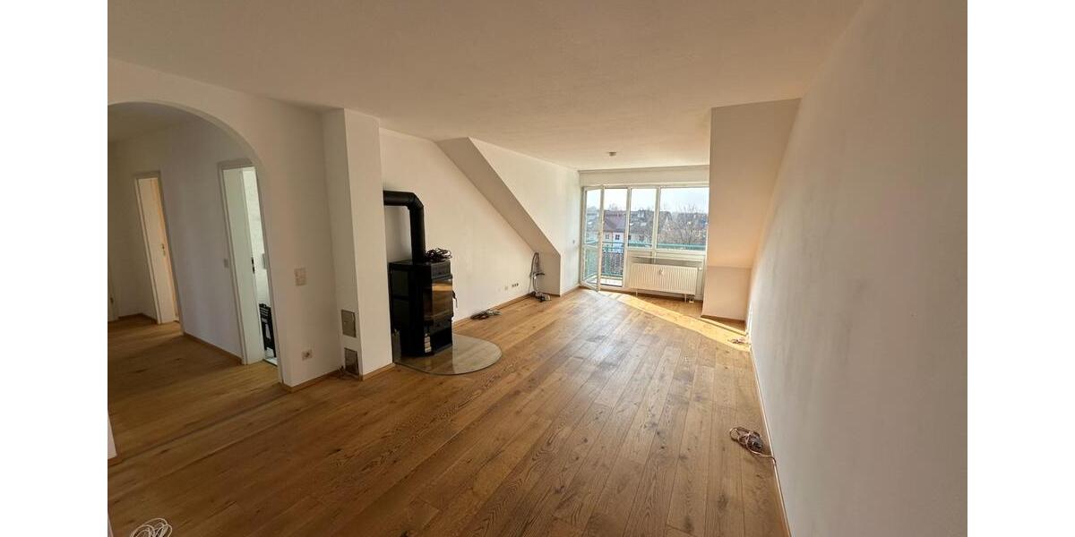 Dachgeschoßwohnung Höhenkirchen-Siegertsbrunn Siegertsbrunn - 3 Zimmer, 72 m&sup2;, 460.000&euro; | Angebot:25362956