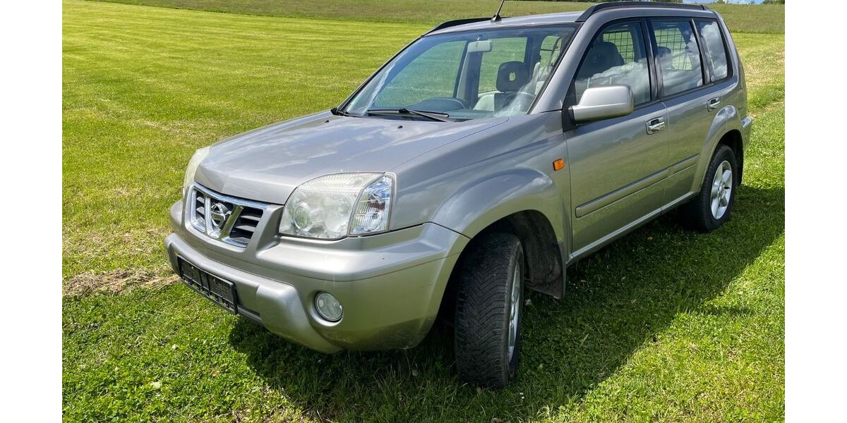 Nissan X-Trail 193.000 km 1.990 &euro; Netphen 57250