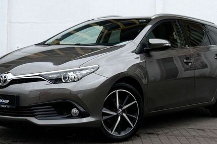 Toyota Auris 130.000 km 10.990 &euro; Neubrandenburg 17033