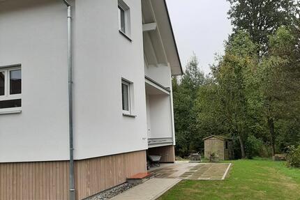4-Zimmer Wohnung Haus mit großem Garten am Bach zimmer