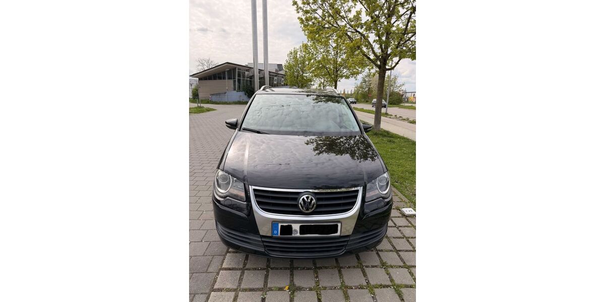 VW Touran 203.373 km 3.400 &euro; Ingolstadt 85055