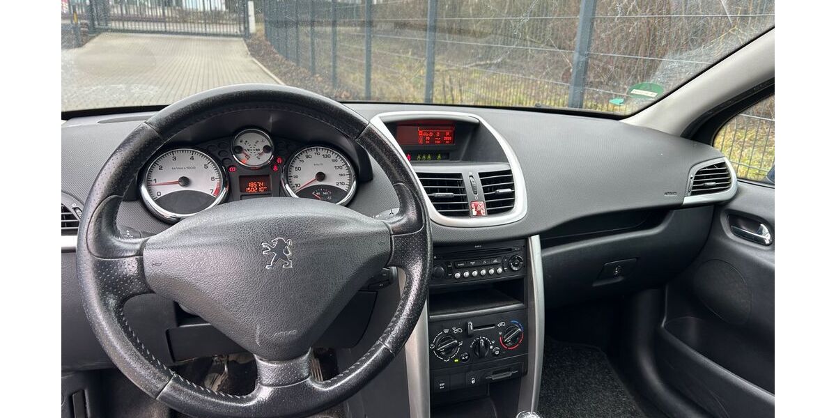 Peugeot 207 150.000 km 2.490 &euro; Kirchheimbolanden 67292