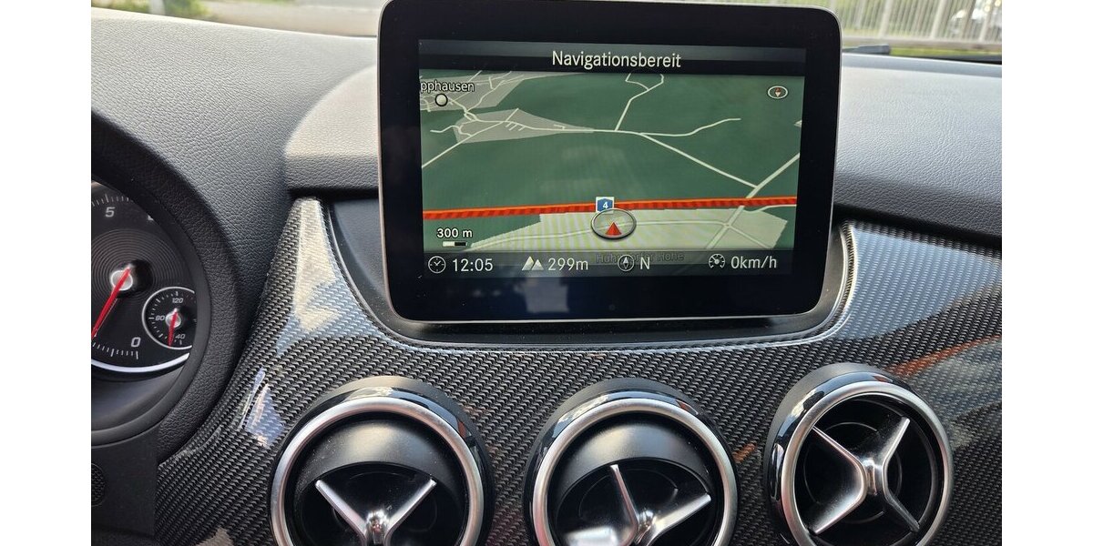 Mercedes-Benz B 200 BlueEfficiency AMG Line Navi/LED 101.724 km 10.500 &euro; Wilsdruff 01723