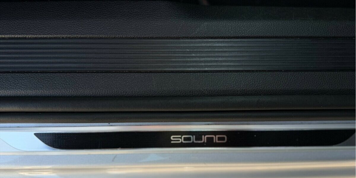 VW Touran Sound BMT/Start-Stopp Navi ACC 157.000 km 10.990 &euro; Neckarsulm 74172