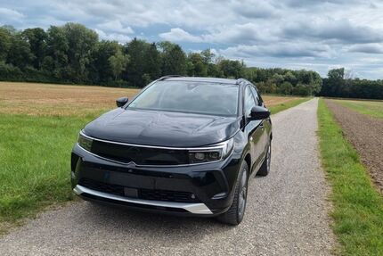 Opel Grandland (X) 44.000 km 25.900 &euro; Winterbach 89368