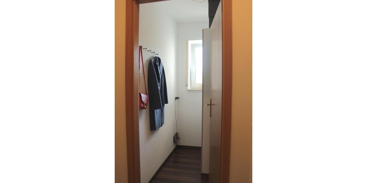Etagenwohnung Saarlouis - 2.5 Zimmer, 66 m&sup2;, 165.000&euro; | Angebot:27118241