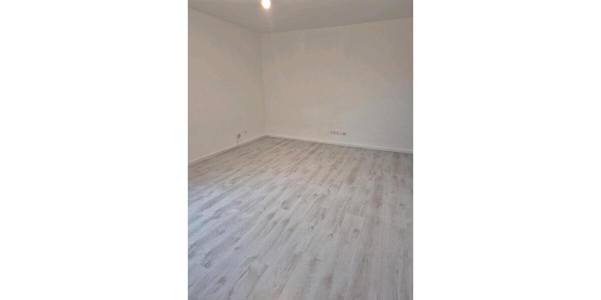 Etagenwohnung Lampertheim - 2 Zimmer, 61 m&sup2;, 800&euro; | Angebot:25655269