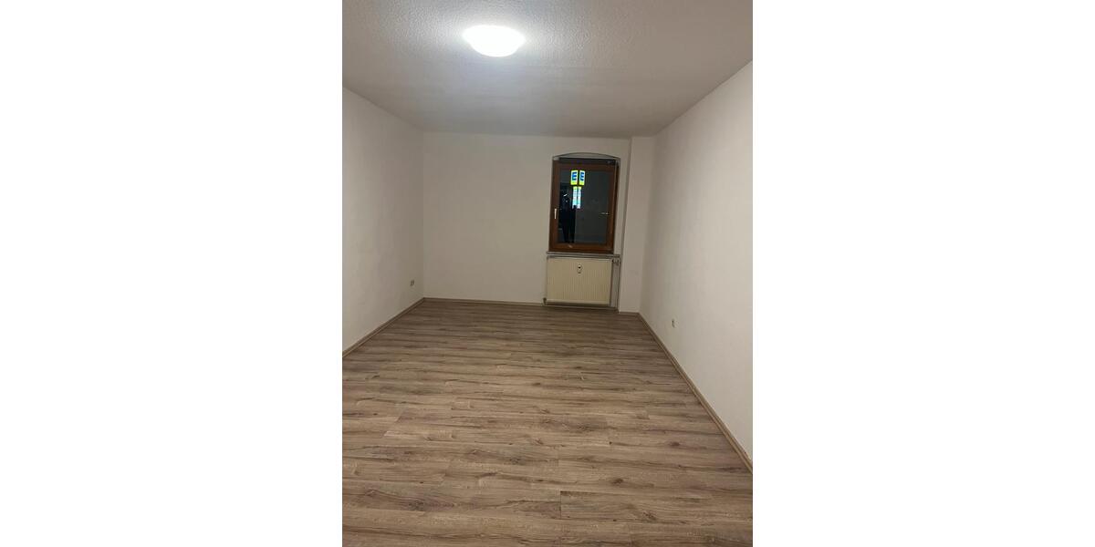 Etagenwohnung Weiden in der Oberpfalz - 3 Zimmer, 89 m&sup2;, 900&euro; | Angebot:25626146
