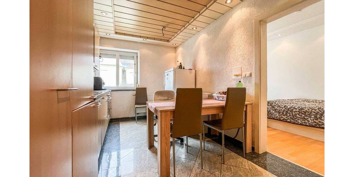 Etagenwohnung Augsburg Oberhausen - 3 Zimmer, 62 m&sup2;, 230.000&euro; | Angebot:26695491