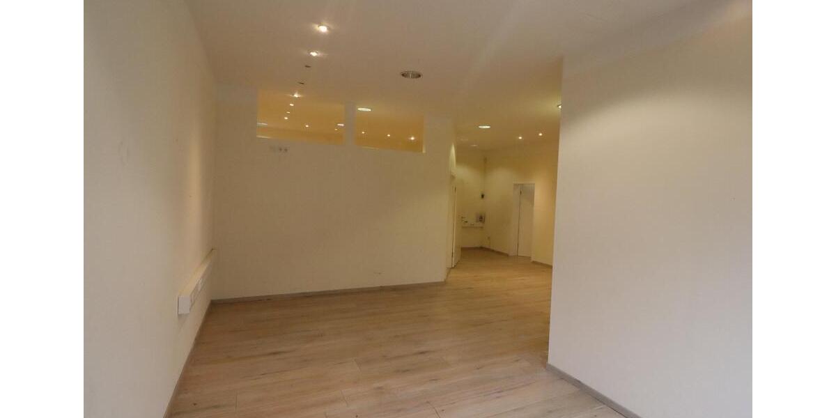Vielseitige 76 m² Gewerbefläche mit Schaufenster in Seesen 6297.10202 zimmer