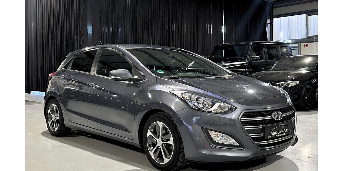 Hyundai i30 81.000 km 9.900 &euro; Grasberg 28879
