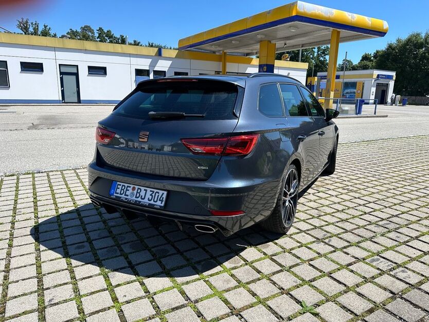 Seat Leon 106.000 km 22.200 € Ebersberg 85560