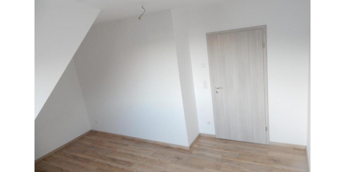 Dachgeschoßwohnung Homberg (Efze) - 3 Zimmer, 70 m&sup2;, 750&euro; | Angebot:26221963